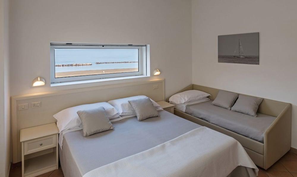 Trevi Family Resort Cattolica Dış mekan fotoğraf