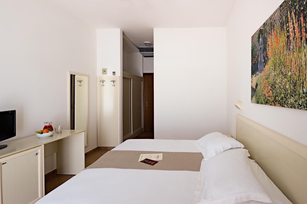 Trevi Family Resort Cattolica Dış mekan fotoğraf